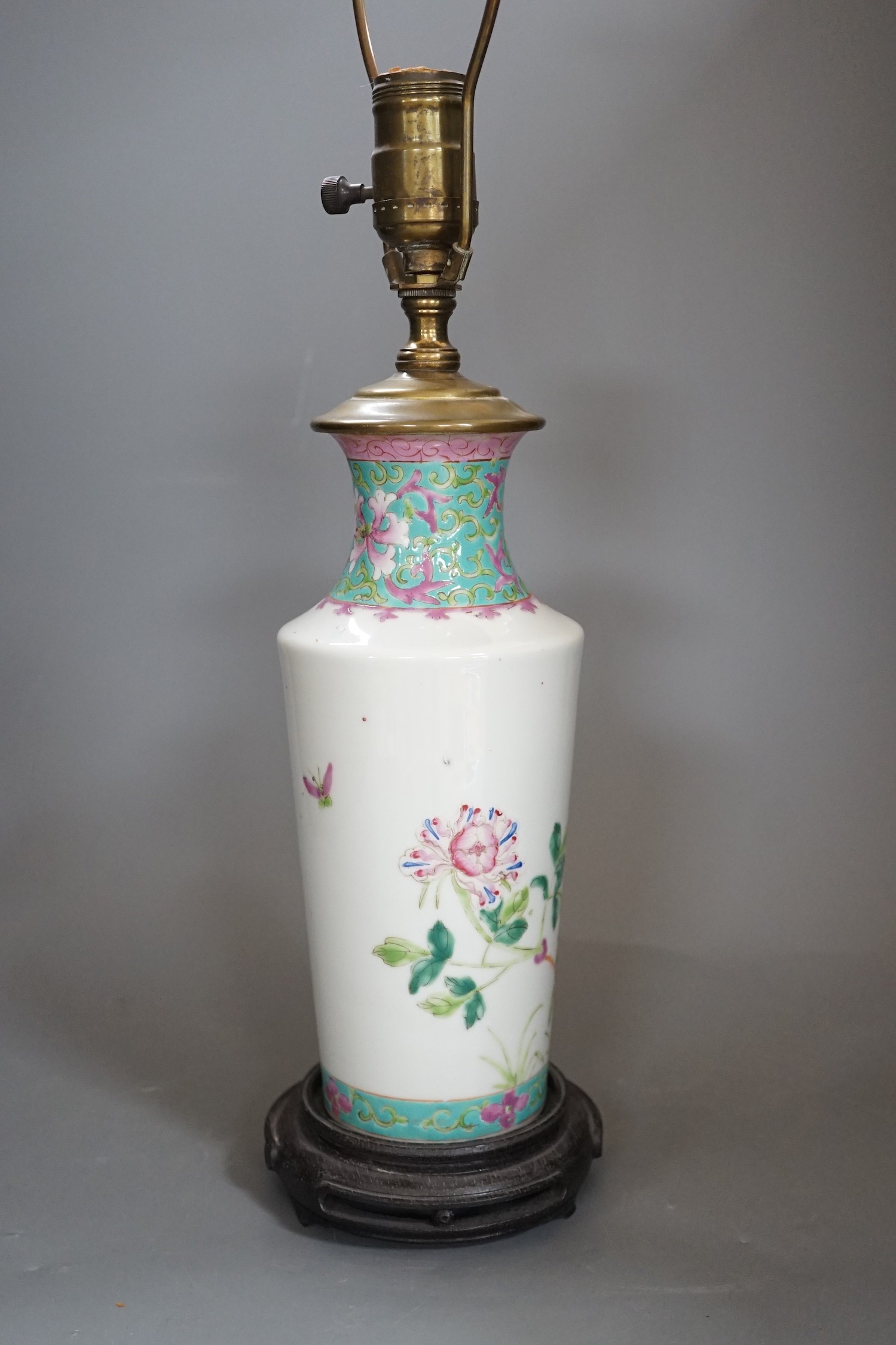 A late 19th/early 20th century Chinese famille rose vase, now mounted as a lamp, total height 56cm